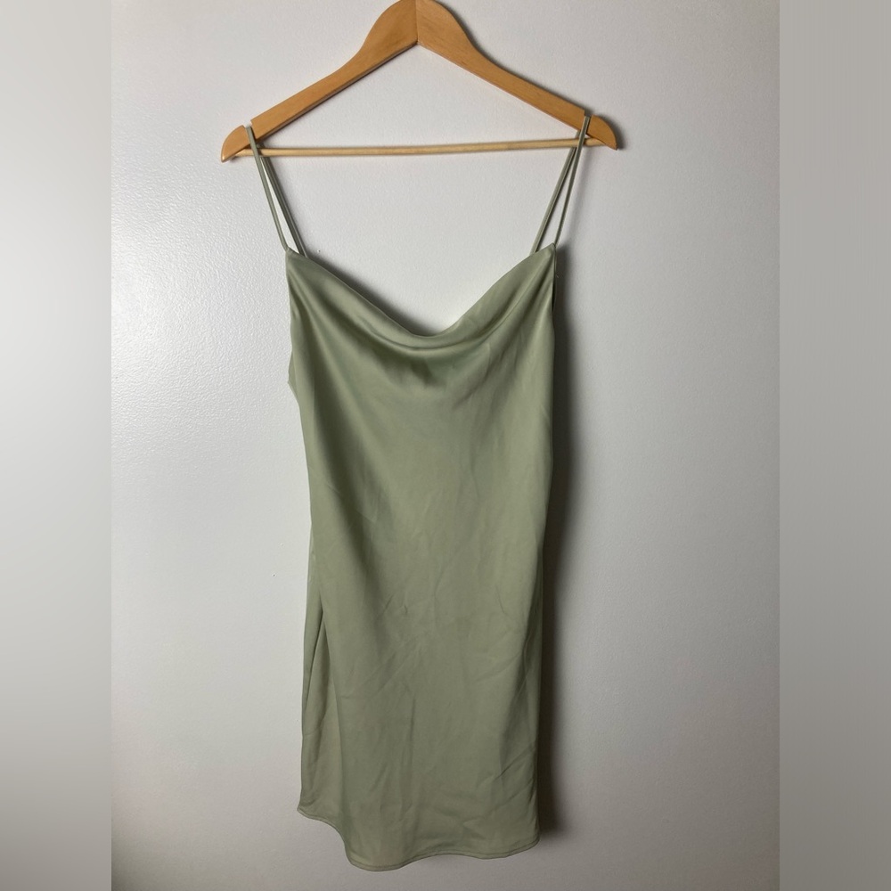 💥 Urban Outfitters Mallory Slip Dress Size Medium